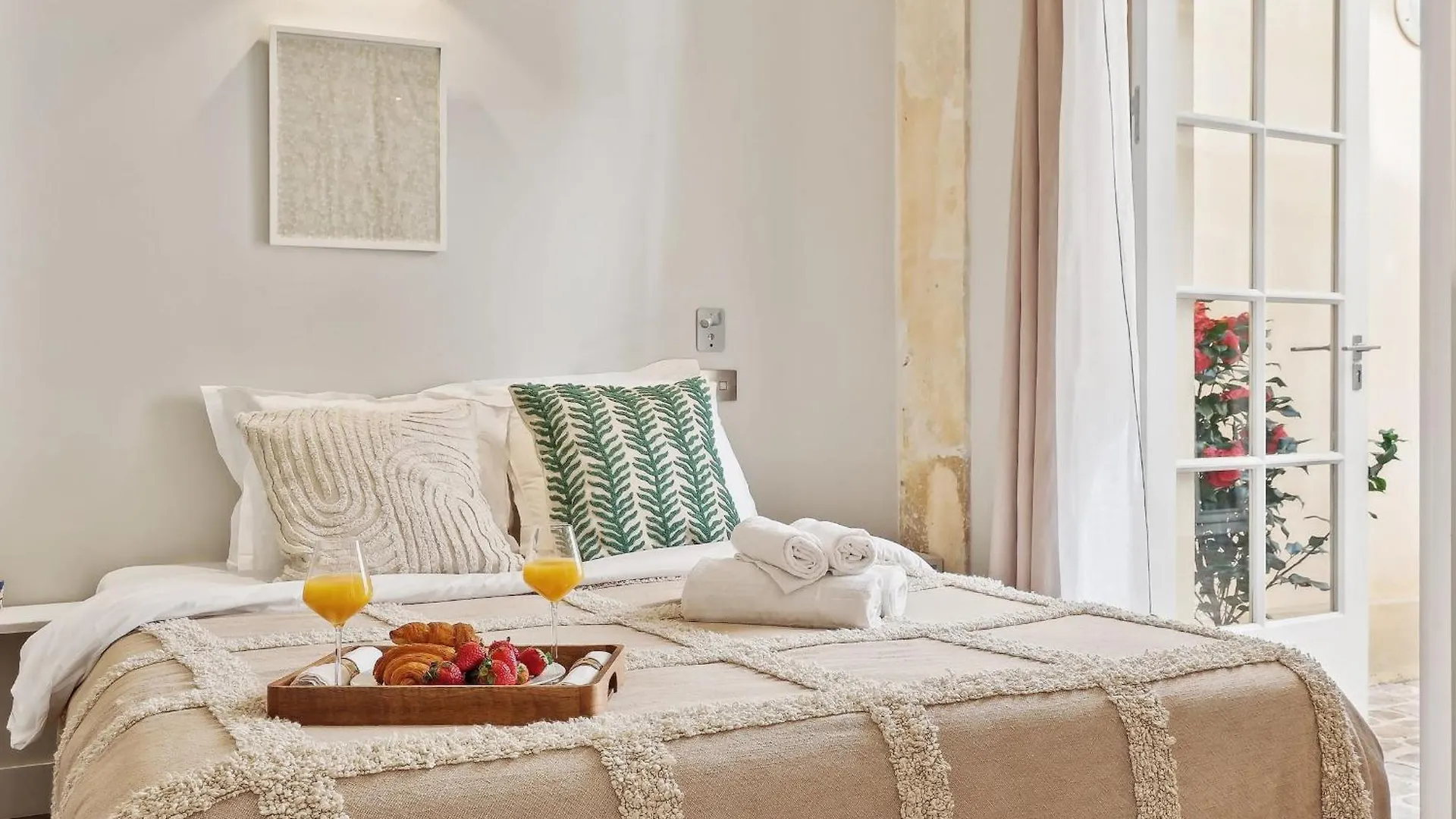Le Marais & Place Des Vosges - Cityapartmentstay باريس شقة